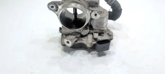 Volkswagen PASSAT B8 Throttle valve 04L128059AA