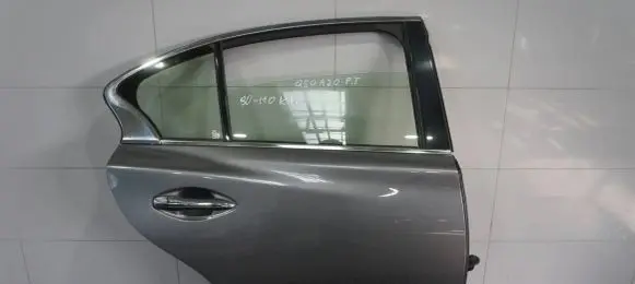 Infiniti Q50 Rear door