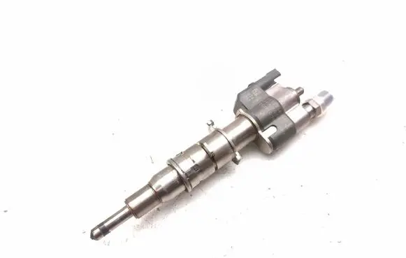 BMW 3 E90 E91 Fuel injector 7589048 758904807