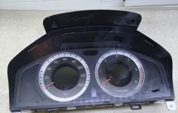 Volvo S60 Speedometer (instrument cluster) 31270907AA