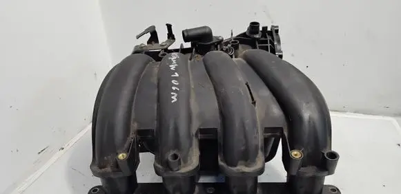BMW 1 E81 E87 Intake manifold 7518751