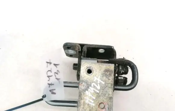 Audi A6 S6 C5 4B Rear door lower hinge 4B0833412E