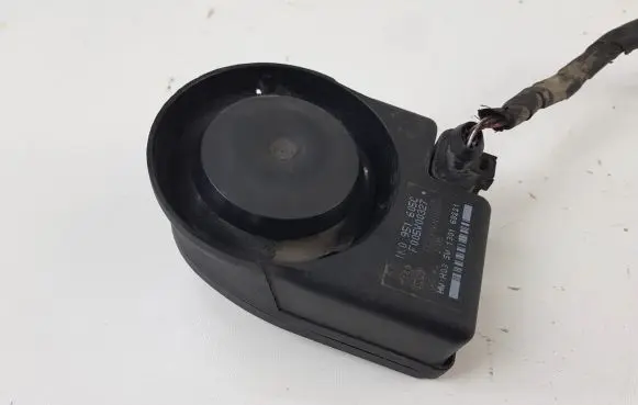 Volkswagen PASSAT B6 Alarm system siren 1K0951605C
