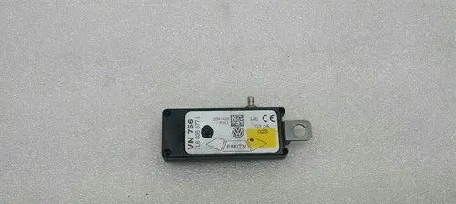 Volkswagen Touareg I Aerial antenna amplifier 7L6035577L