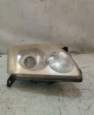 Toyota Avensis T250 Headlight/headlamp