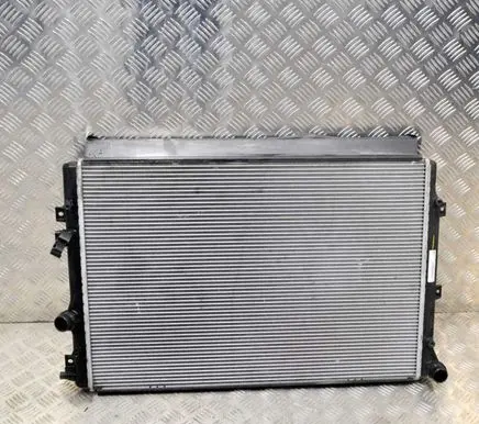 Volkswagen Tiguan Coolant radiator 5N0121253L