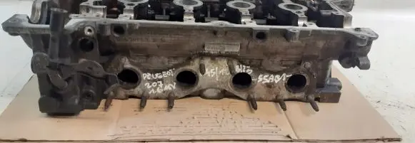 Peugeot 207 Engine head V753354980N