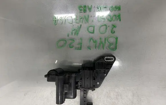 BMW 1 F20 F21 Battery relay fuse 9269615001