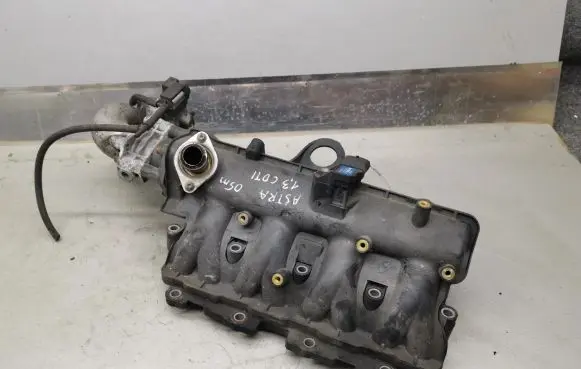 Opel Astra H Intake manifold 55189595 55556011 0281002437