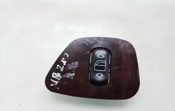 Mercedes-Benz E W210 Electric window control switch