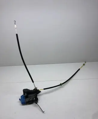 Audi A4 S4 B5 8D Rear door lock 8D0839016A