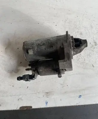 Peugeot 208 Starter motor 967153088002