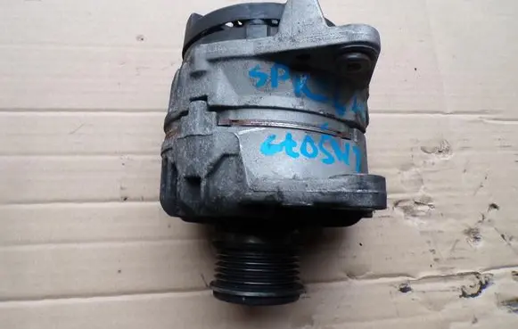 Volkswagen Golf IV Generator/alternator 0389030123L