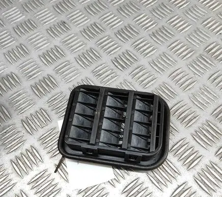 BMW Z4 E89 Quarter panel pressure vent 6909340