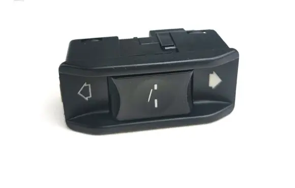 BMW 5 E39 Sunroof switch 8352182