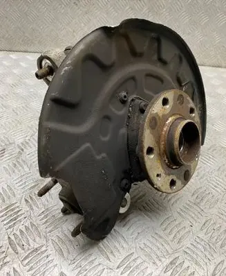 Front wheel hub