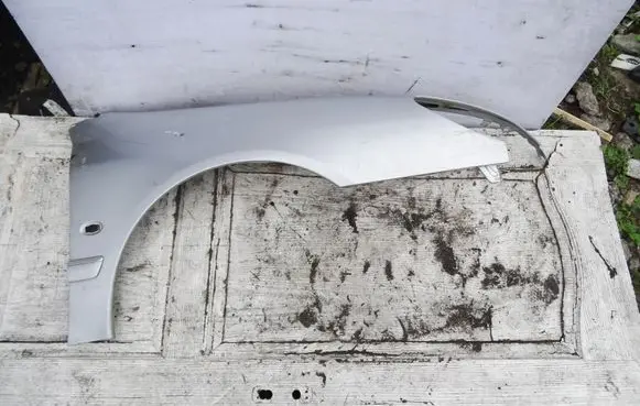 Peugeot 607 Fender
