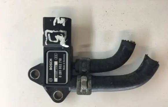 Volkswagen PASSAT B6 Air pressure sensor 0281002710