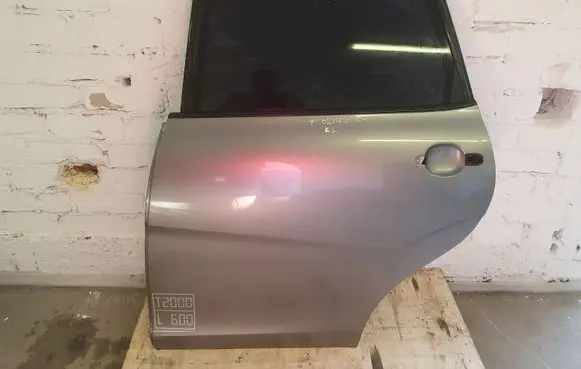 Seat Toledo III (5P) Rear door
