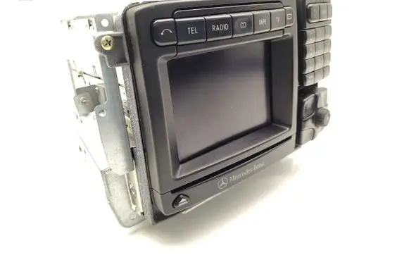 Mercedes-Benz CL C215 Radio/CD/DVD/GPS head unit A2208203489