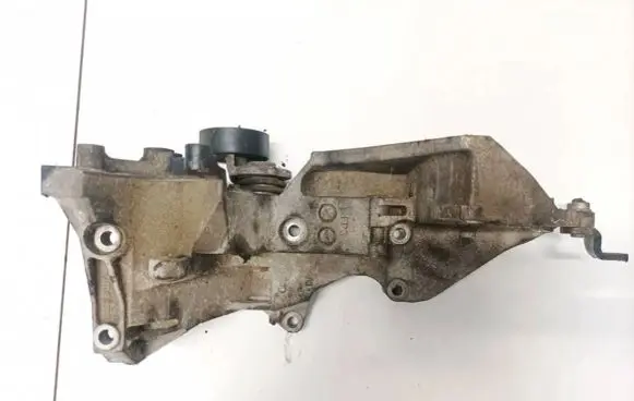 Audi A5 8T 8F Engine mounting bracket