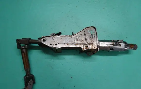 Volkswagen Golf VI Steering wheel axle 1K2419502BB