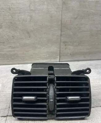 Volkswagen PASSAT B6 Rear air vent grill 3C0819203
