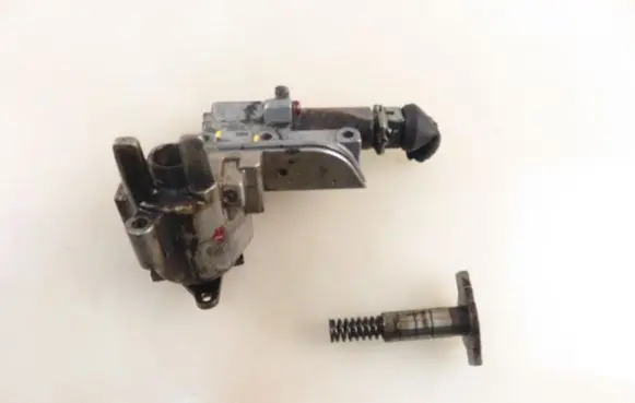 Audi A6 S6 C5 4B Timing belt/chain tensioner 078109088C