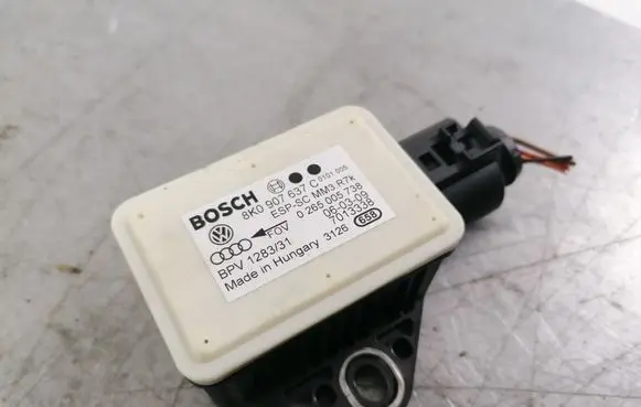 Audi A5 8T 8F ESP acceleration yaw rate sensor 8K0907637C