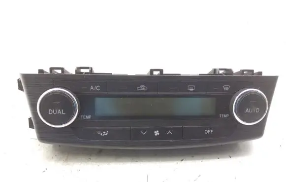 Toyota Avensis T270 Climate control unit 5590005350