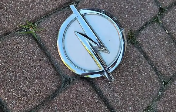 Opel Insignia B Tailgate opening switch OPELCZESCI.com-G95