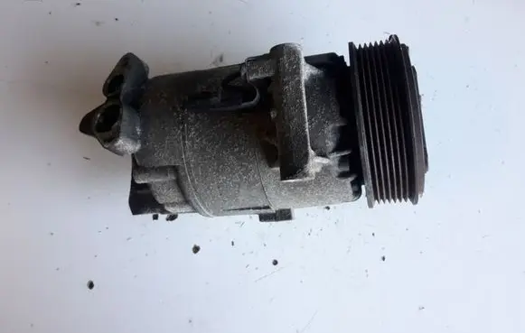 Nissan X-Trail T30 Air conditioning (A/C) compressor (pump) 92600JD17B