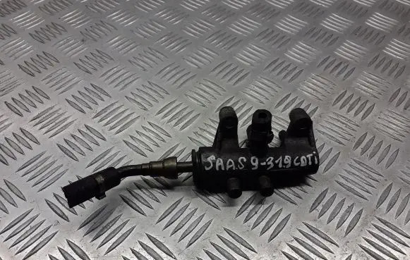 Saab 9-3 Ver1 Fuel distributor 55203803