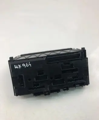 BMW 5 F10 F11 Fuse module 9252815