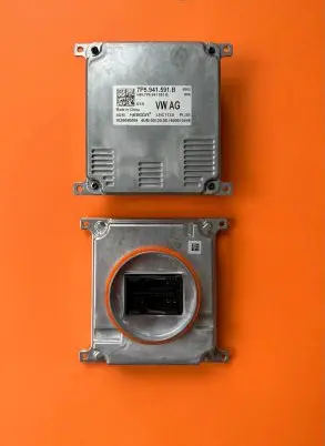 Porsche Cayenne (9Y0 9Y3) Headlight ballast module Xenon 7P5941591B