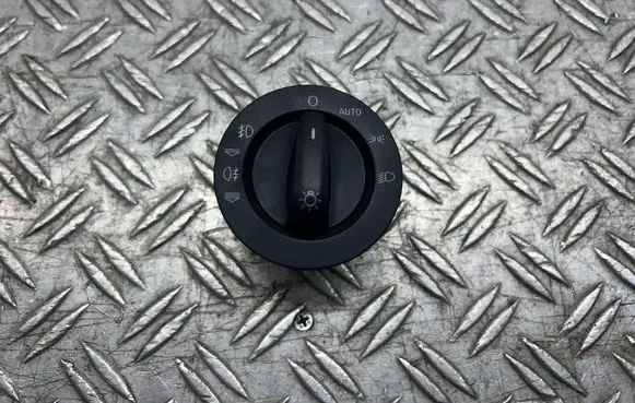 Light switch