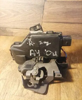 Audi A4 S4 B6 8E 8H Rear door lock