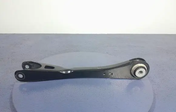 BMW X3 E83 Rear control arm 6871023