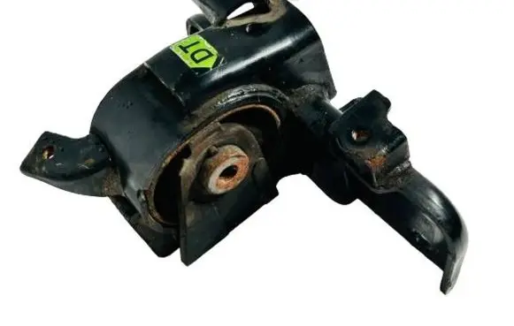 Toyota Avensis T270 Engine mount vacuum valve 
