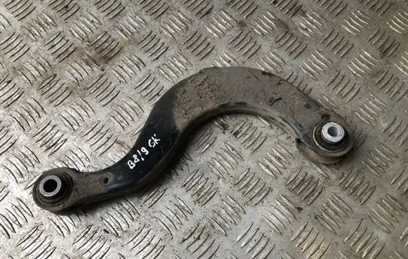Volkswagen PASSAT B8 Rear upper control arm/wishbone 5Q0505323D