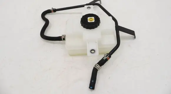 Toyota Avensis T250 Brake fluid reservoir 1274739361