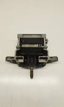 Land Rover Evoque II Engine mount bracket K8D26F012AC