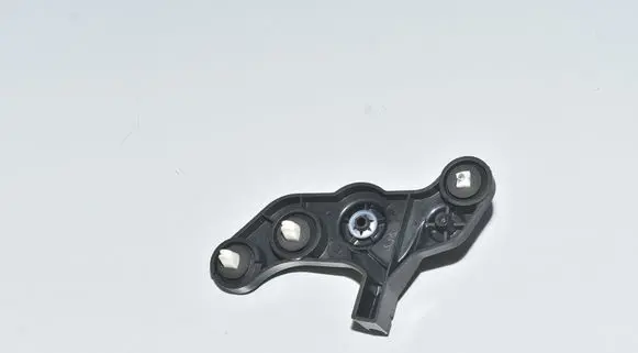 BMW 2 F46 Engine bonnet (hood) release handle 7326517 51237326517