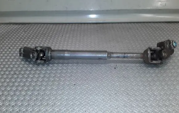 Nissan Qashqai Steering column universal joint