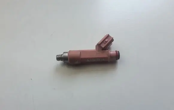 Fuel injector