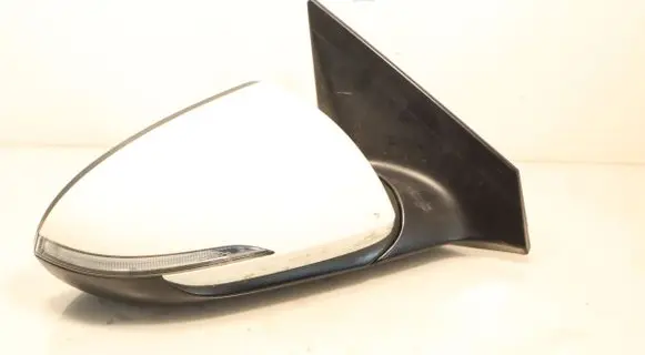 Hyundai Elantra VI Front door electric wing mirror E4044782