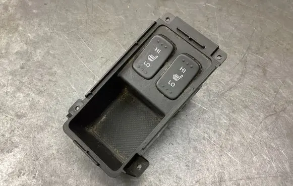 Honda CR-V Seat heating switch 83410SWAU010M1 MNV7528