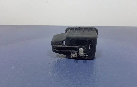 Volkswagen Passat Alltrack Horn signal 5Q0951605B