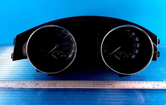 Skoda Superb B6 (3T) Speedometer (instrument cluster) 3T2920911D
