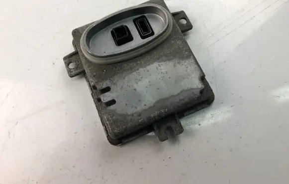 BMW 3 E90 E91 Xenon control unit/module 6261110499